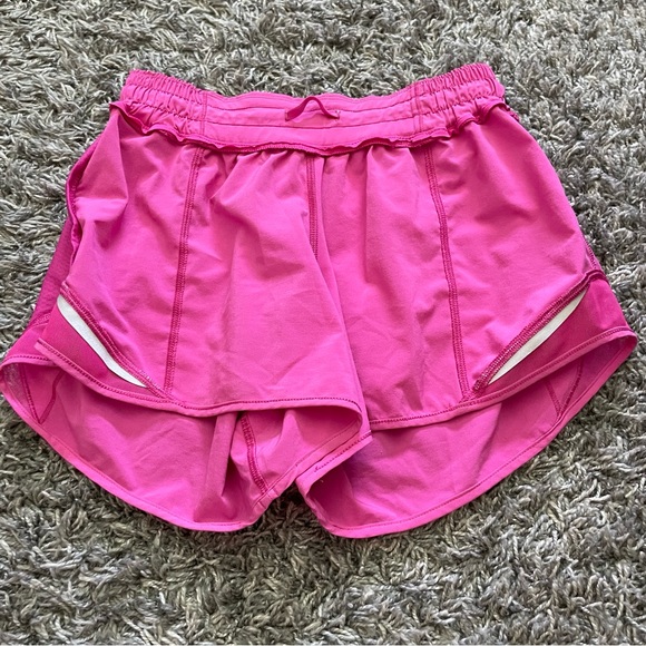 Lululemon Hotty Hot Shorts Size 6 4” inseam Pink - Picture 9 of 9